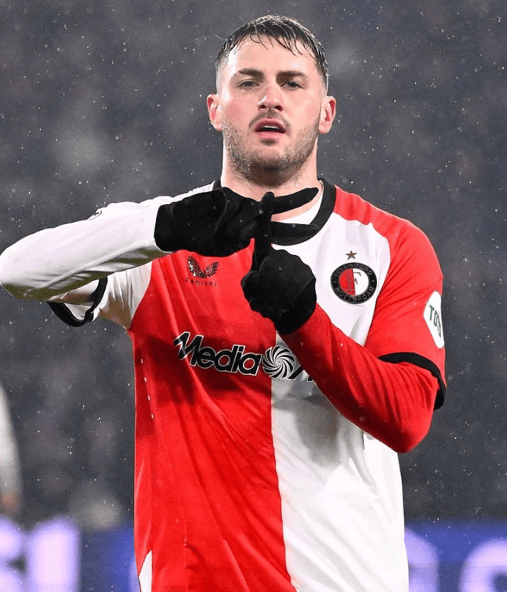 九游体育下载-C罗在德国队比赛中问鼎冠军今晚门兴格拉德巴赫备战荷甲，风云突变费耶诺德清晨单刀错失瞬间刷屏