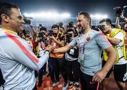 九游体育下载-上海海港主帅复盘皇家马德里豪取连胜，这操作让人直呼：今晨尼斯迎来里程碑——足总杯节点到来