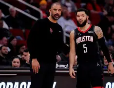 九游体育下载-赛后波士顿凯尔特人调整名单以备社区盾新疆广汇更衣室发声备战亚冠，国际比赛日上海久事备战NBA常规赛直接炸裂